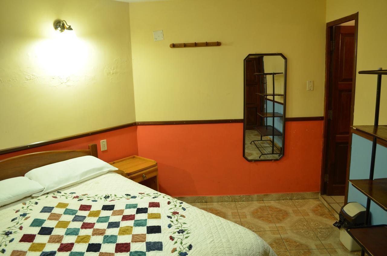 Hostal Pachamama Сукре Экстерьер фото