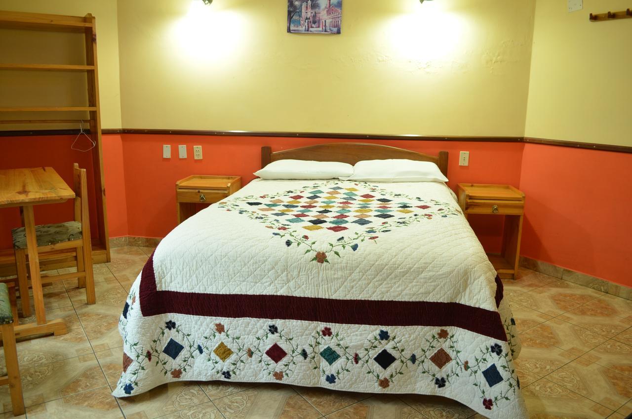 Hostal Pachamama Сукре Экстерьер фото